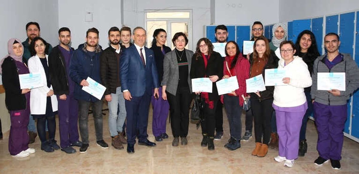 Esogü\'de Acil Servis Hemşireleri Temel Eğitim Kursu Düzenlendi