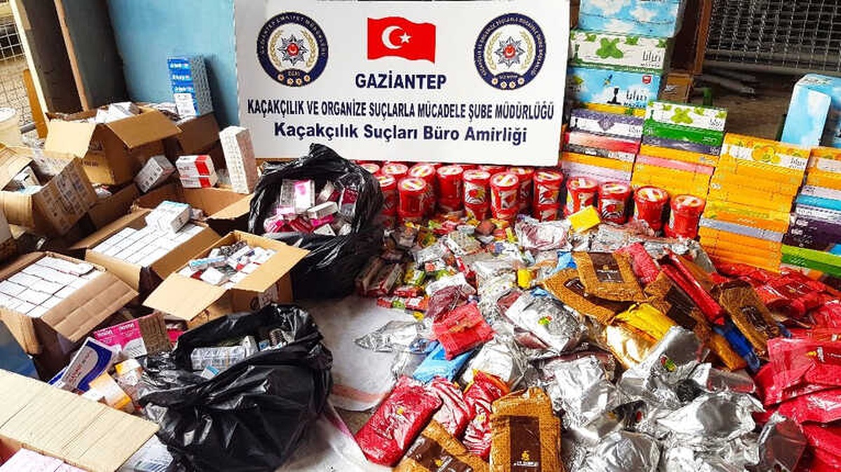 Gaziantep\'te Kaçakçılık Operasyonu: 2 Gözaltı