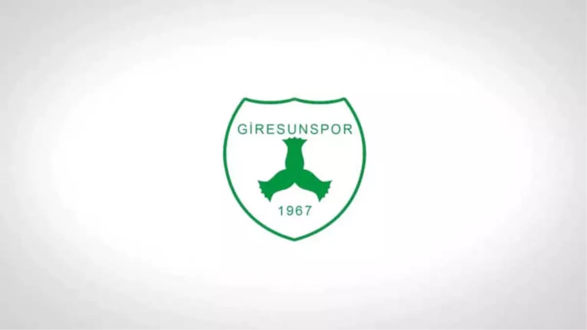 Giresunspor, Uğur Arslan Kuru ile Yollarını Ayırdı