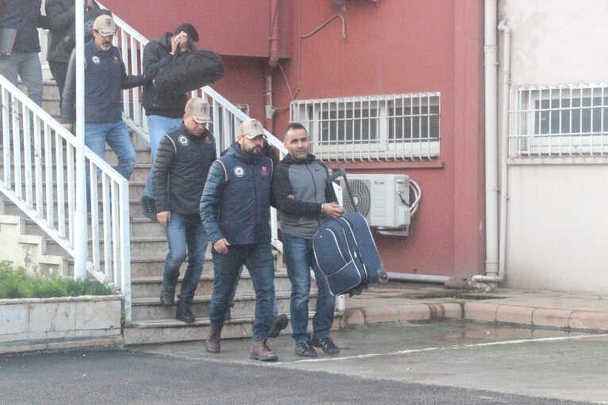 Hatay Merkezli Fetö Operasyonu: 13 Gözaltı