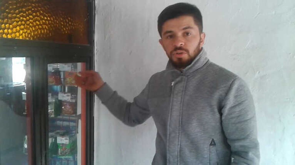 Hırsız Büfeyi Talan Etti