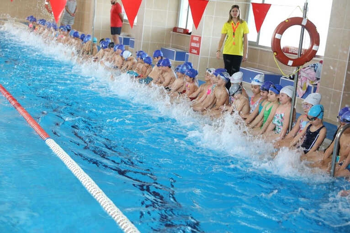 Kırklareli\'de Yüzme Bilmeyen Kalmayacak