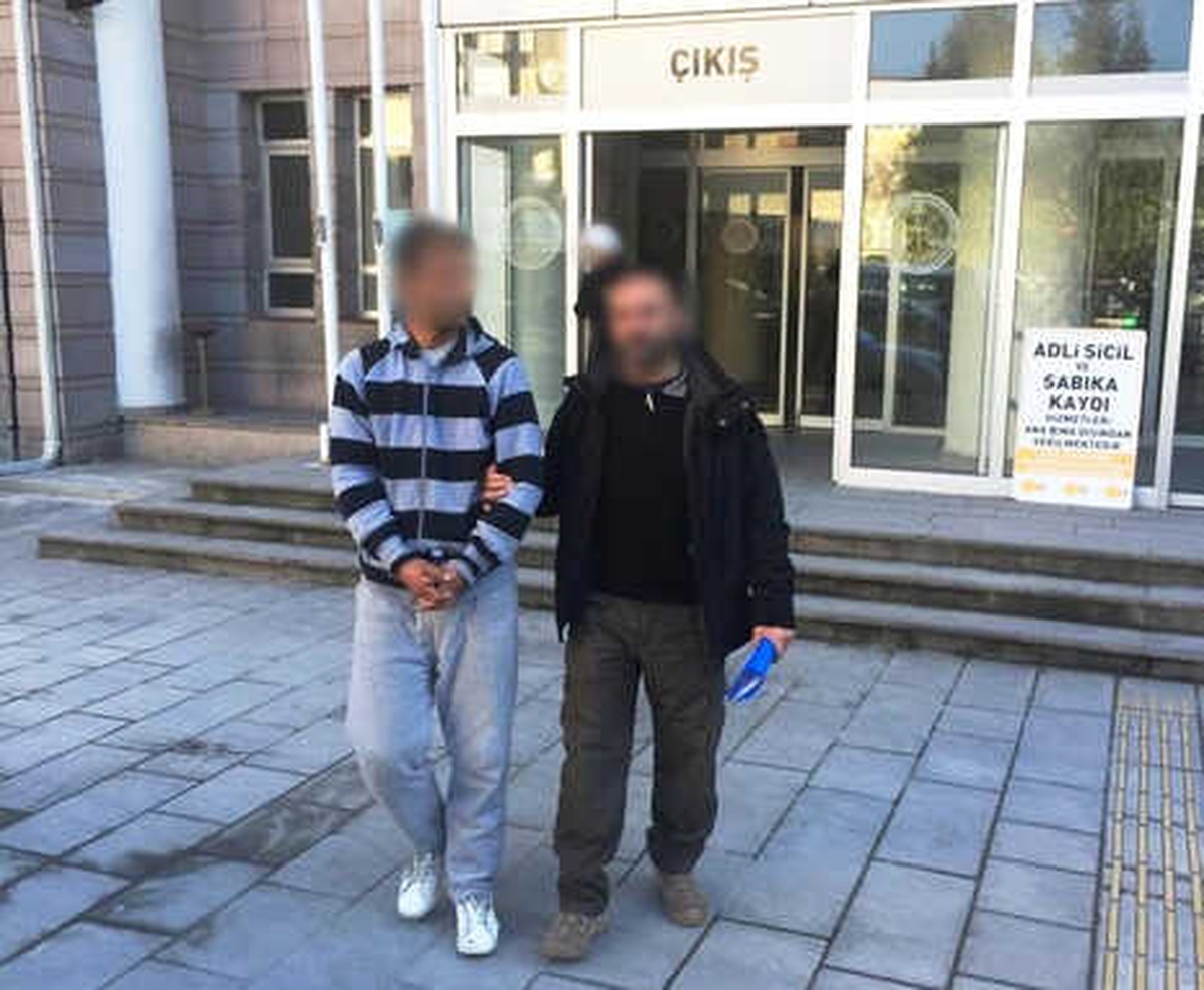 Kuşadası\'nda 400 Gram Uyuşturucu Ele Geçirildi