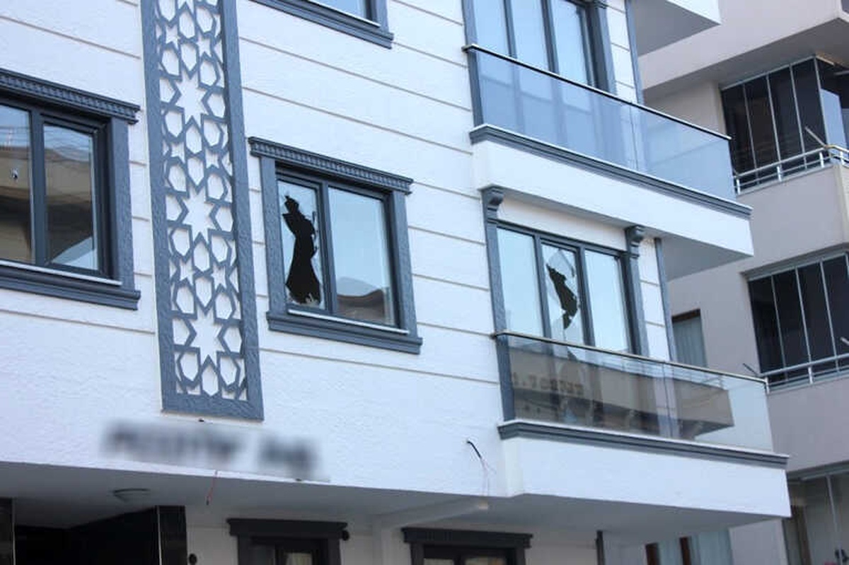 Müteahhit ile Toprak Sahibinin Kavgasında 2 Kişi Yaralandı