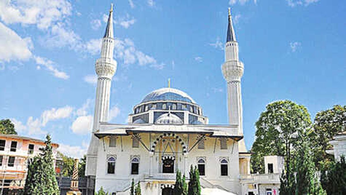 Öncelikle İslam Resmi Din Olarak Kabul Edilmeli\'