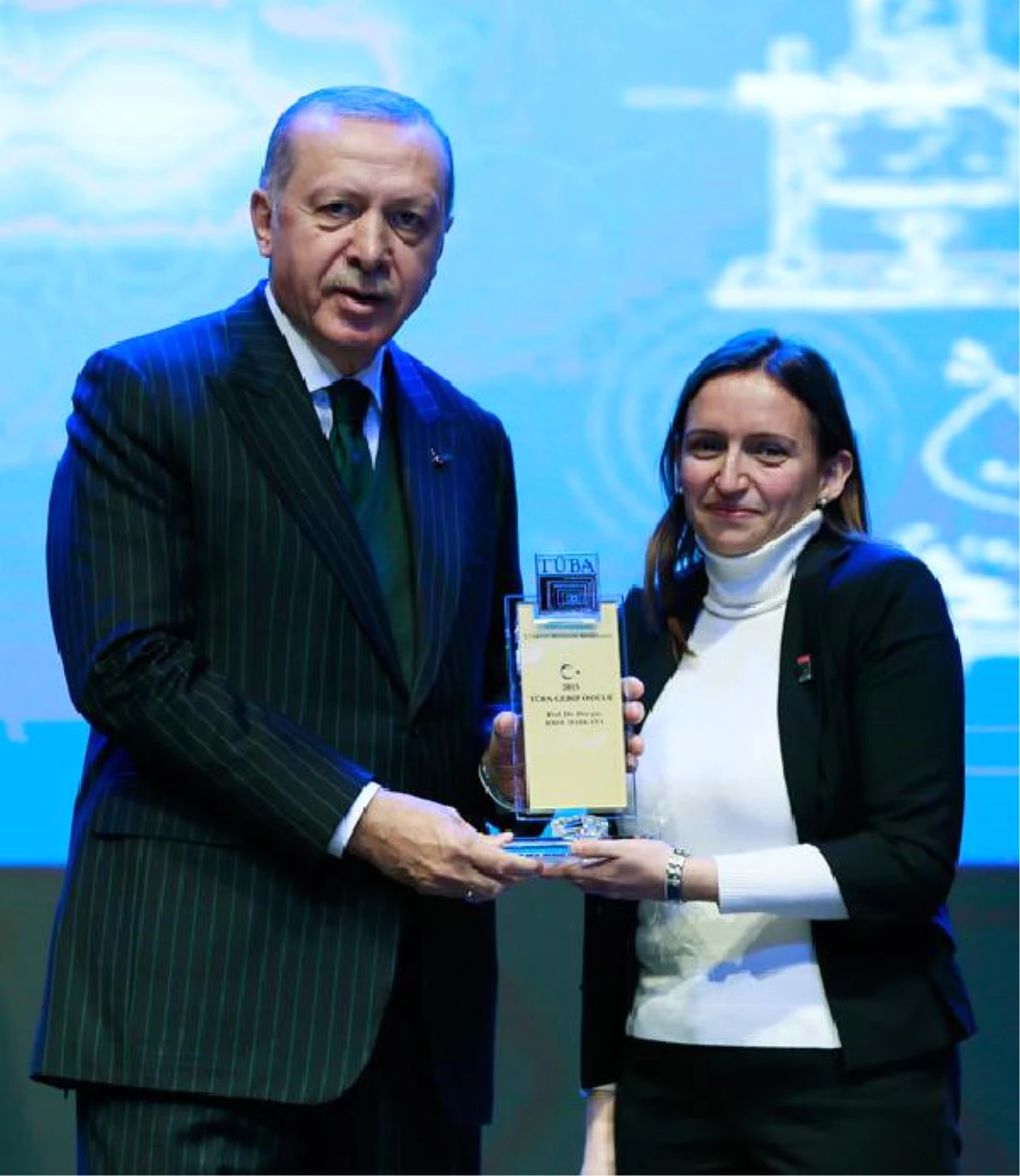 Prof. Dr. Duygun Erol Barkana\'ya Tüba-Gebip Ödülü