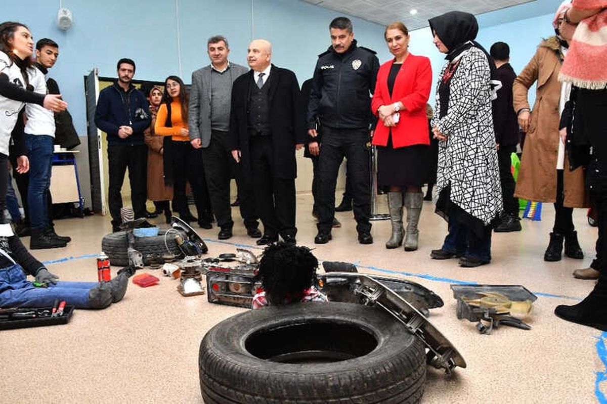 Resim Sergisinde Çocuk Haklarına Dikkat Çekildi
