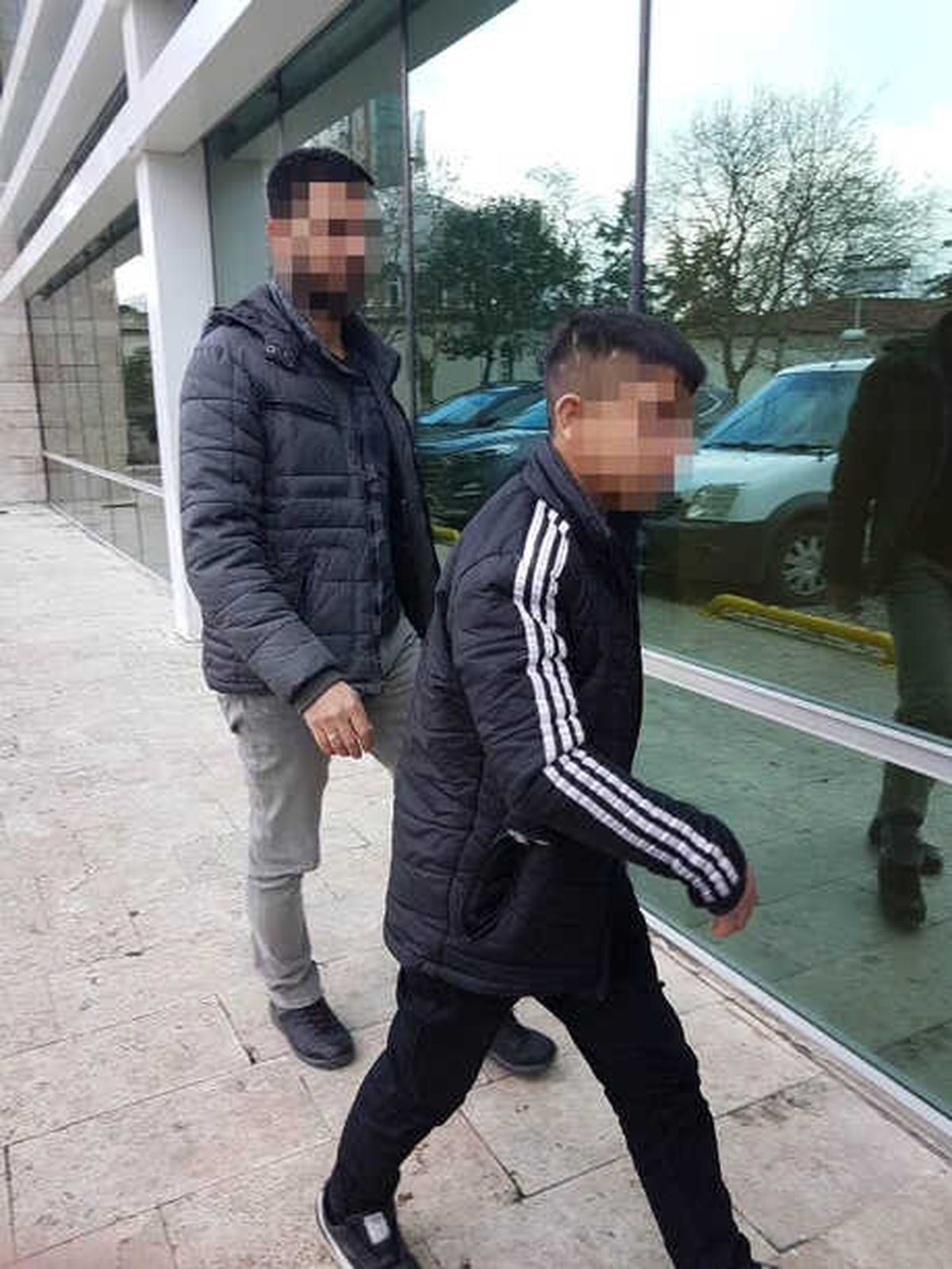 Samsun\'da 13 Yaşındaki Çocuğun Üzerinden Ruhsatsız Tabanca Çıktı