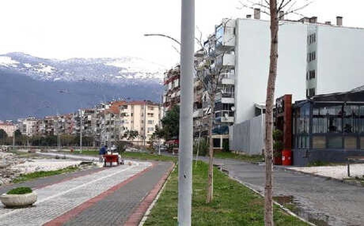 Tek Katlı Kafe, \'3 Katlı\' Gibi Gösterilip İmar Barışı Başvurusu Yapıldı İddiası