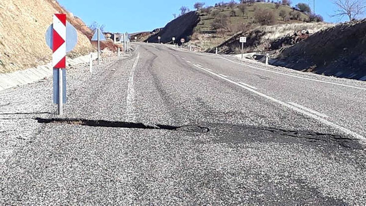 Tut Yolunda Yol Çöktü