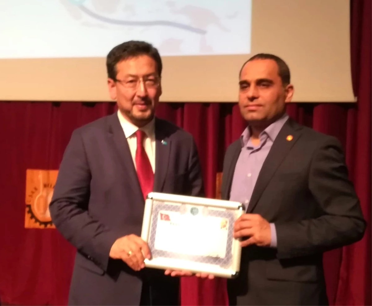 Uşak\'ta Doğu Türkistan Konulu Konferans Gerçekleştirildi