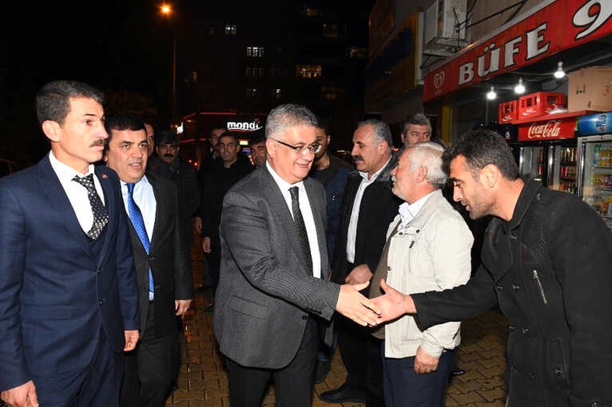 Vali Pekmez Köy Muhtarlarıyla Buluştu