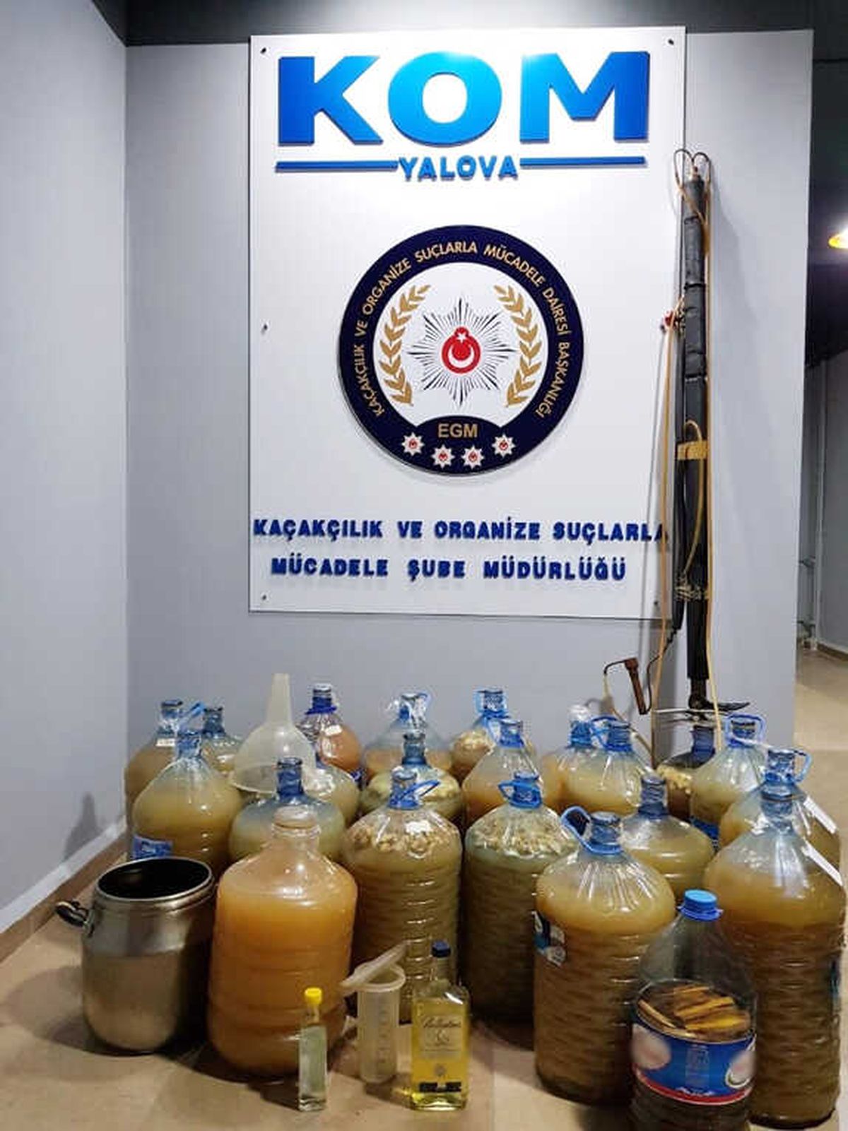 Yalova\'da Yılbaşı Öncesi Kaçak İçki Operasyonu