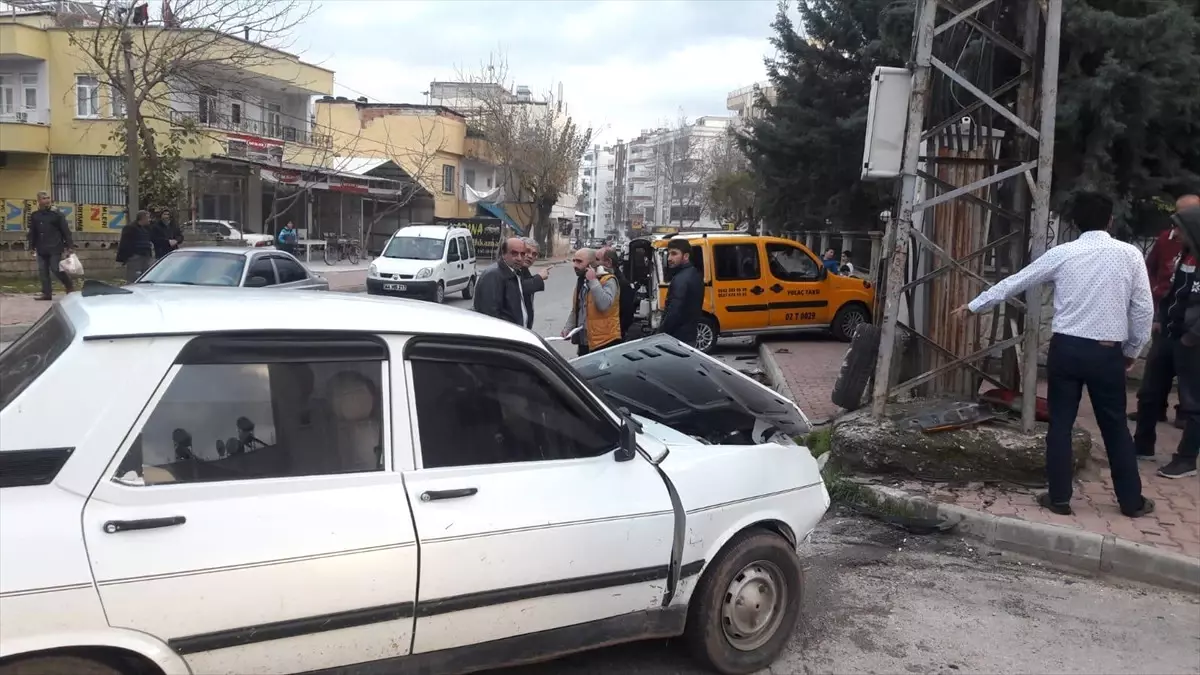 Adıyaman\'da Trafik Kazası: 2 Yaralı