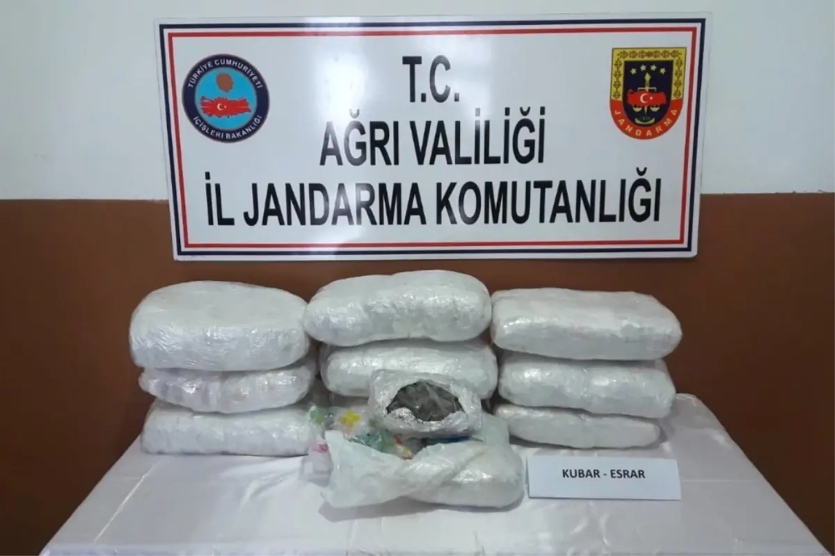 Ağrı\'da 11 Kilo 750 Gram Esrar Ele Geçirildi