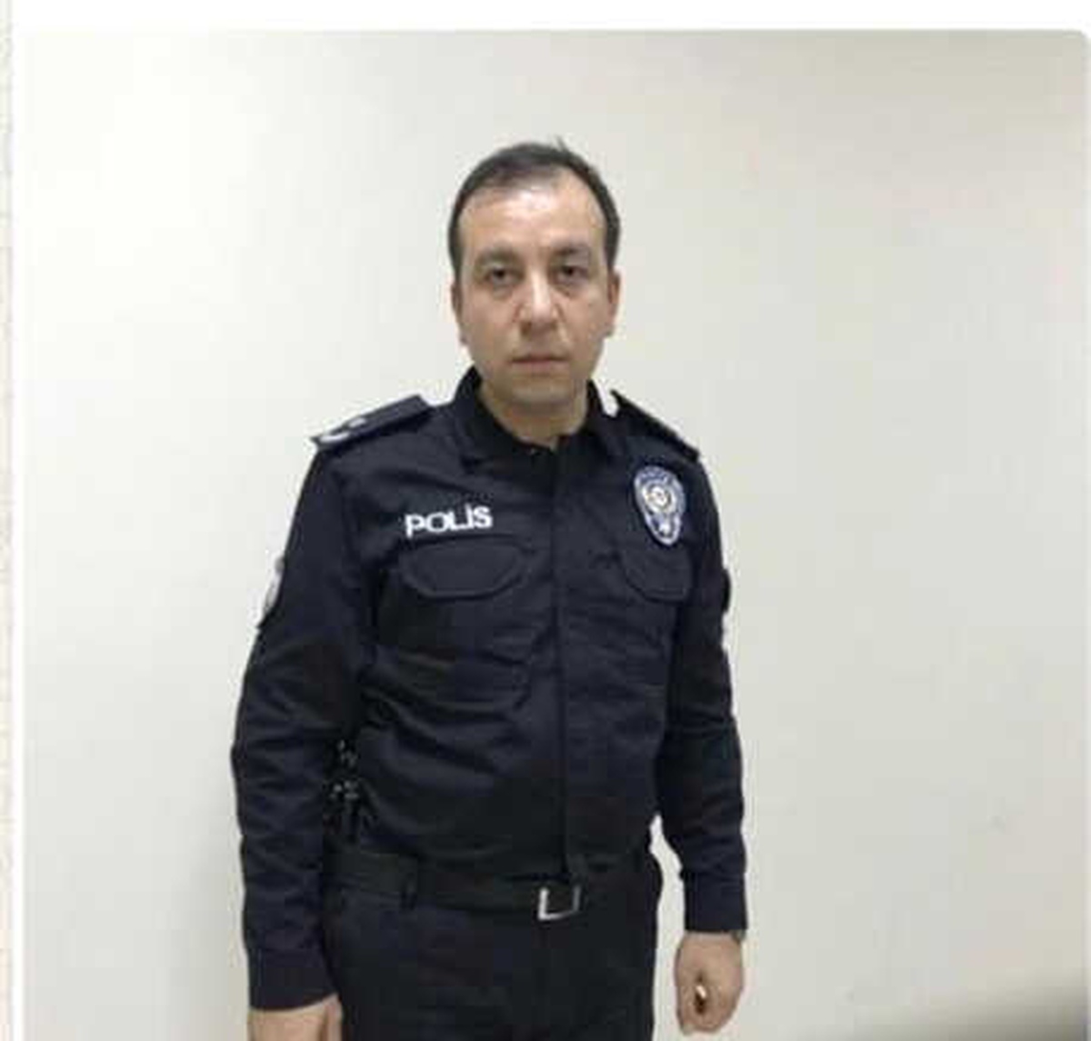 Bakırköy Adliyesi\'nde Sahte Polis Yakalandı
