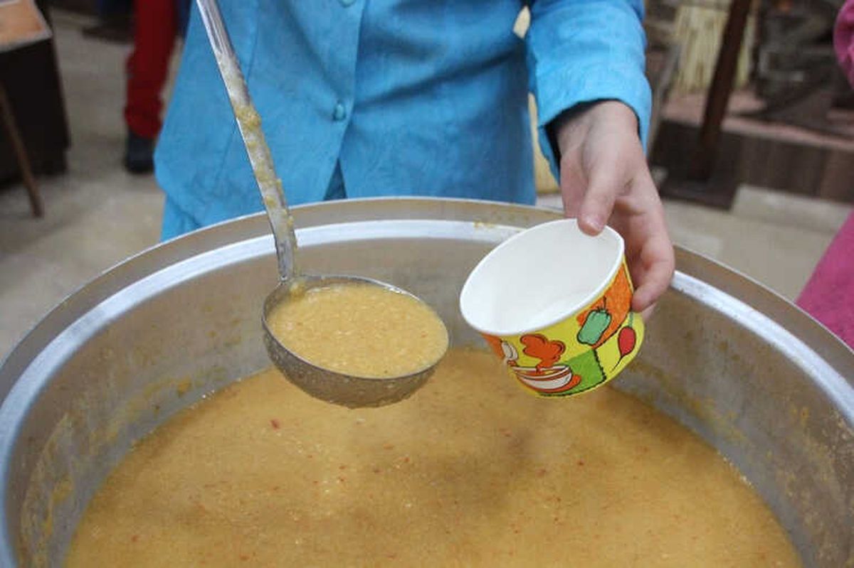 Bilecik\'e Gelen 35 Belediye Başkanı Tarhana Çorbası İkram Edildi