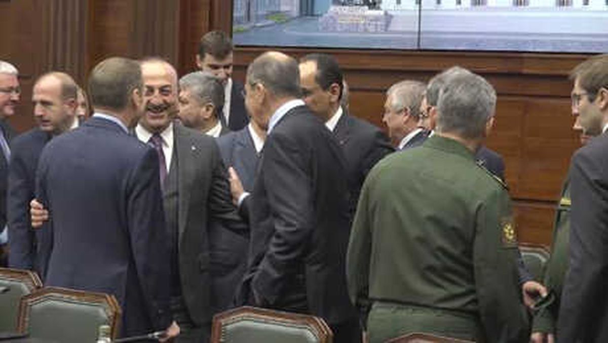 Çavuşoğlu ve Akar, Moskova\'da Heyetlerarası Görüşmelerde Bulunuyor