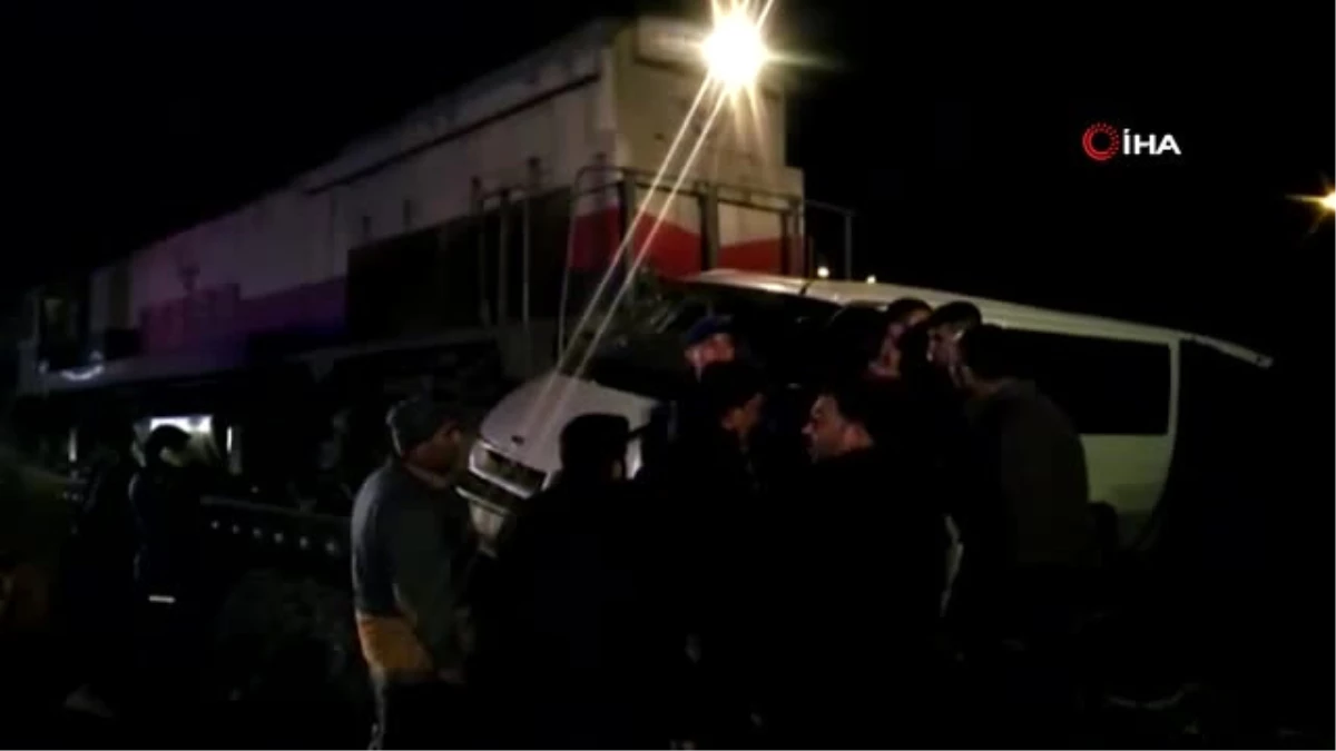 Denizli\'de Tren Kazası: 1\'i Polis, 5 Yaralı
