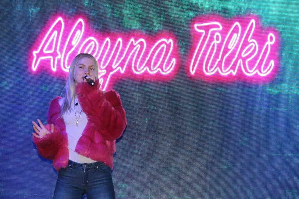 Forum Erzurum\'un Araç Çekilişine Aleyna Tilki Damgasını Vurdu