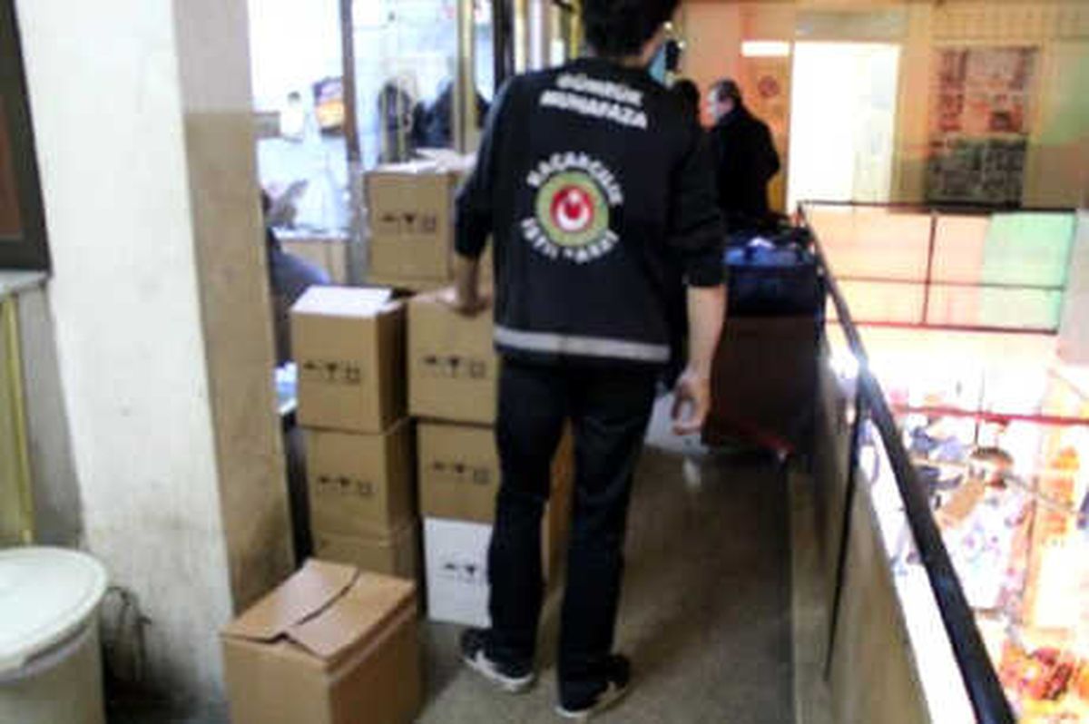 İzmir\'de Kaçak İçki Operasyonu
