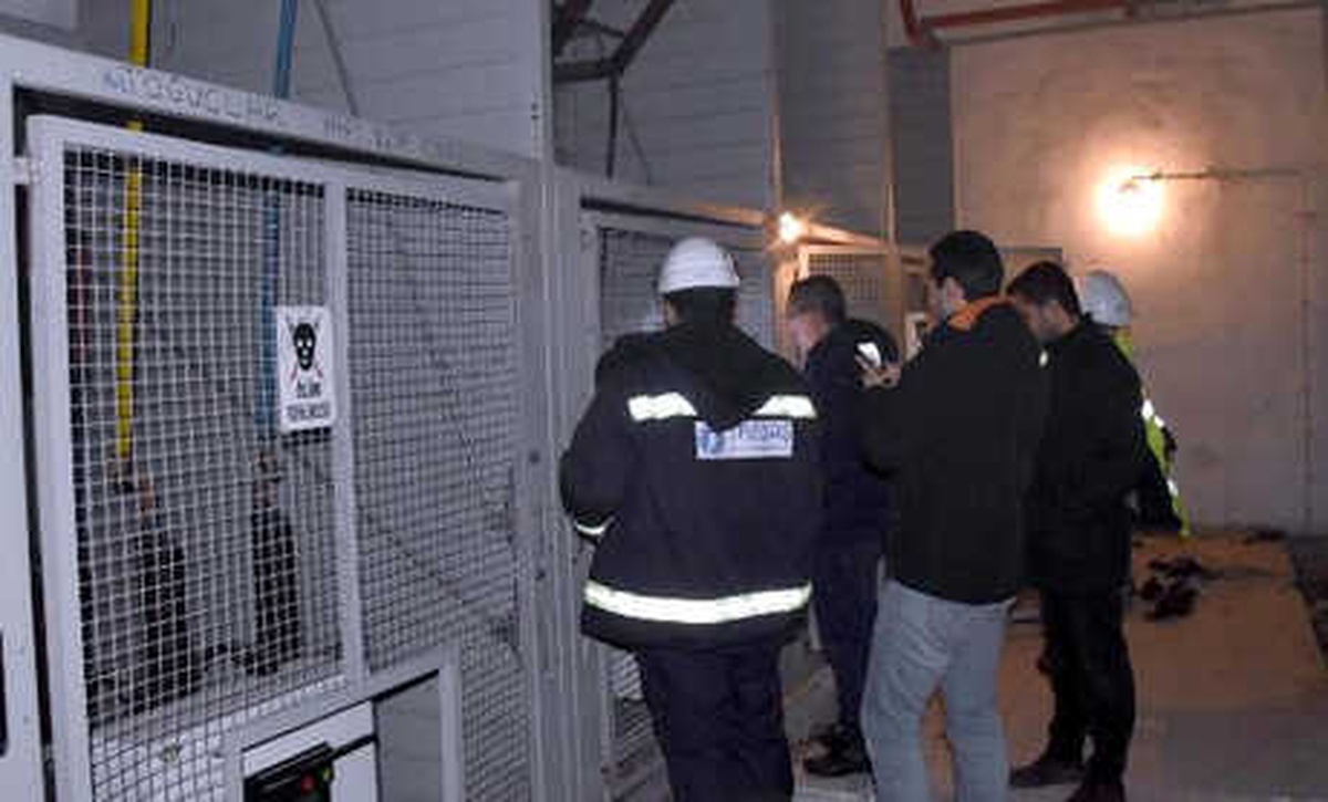 Kablo Hırsızlığı Şüphelisini Elleri ve Yüzündeki Yanıklar Ele Verdi
