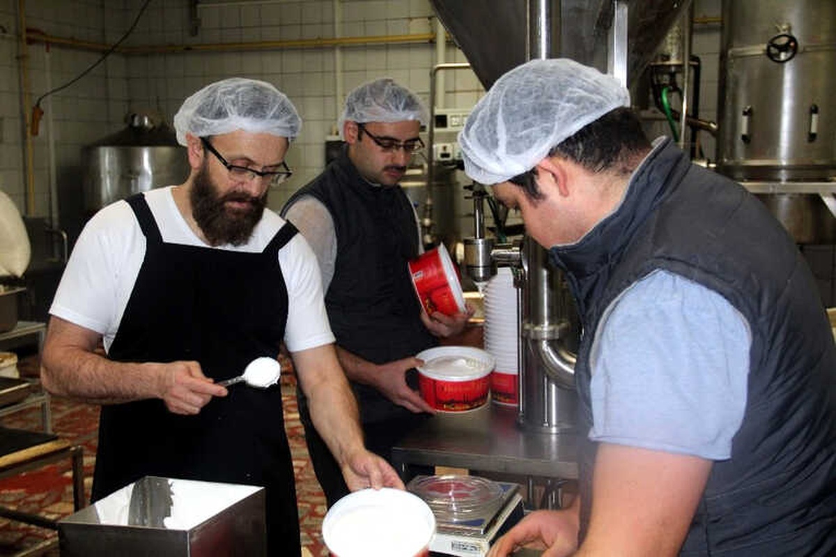 Kütahya\'nın Yöresel Damak Tadı; Köpük Helvası