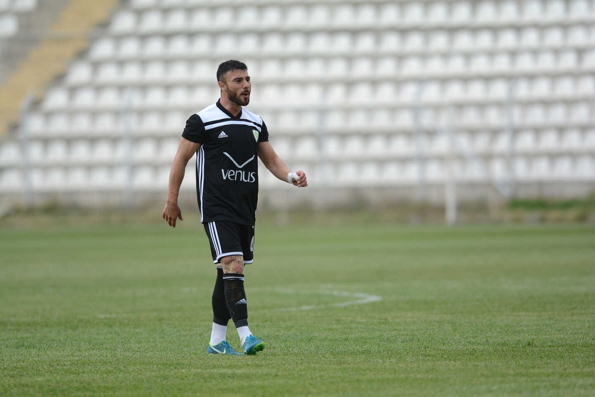 Manisa Büyükşehir Belediyespor\'da Kürşat Aydın\'la Yollar Ayrıldı