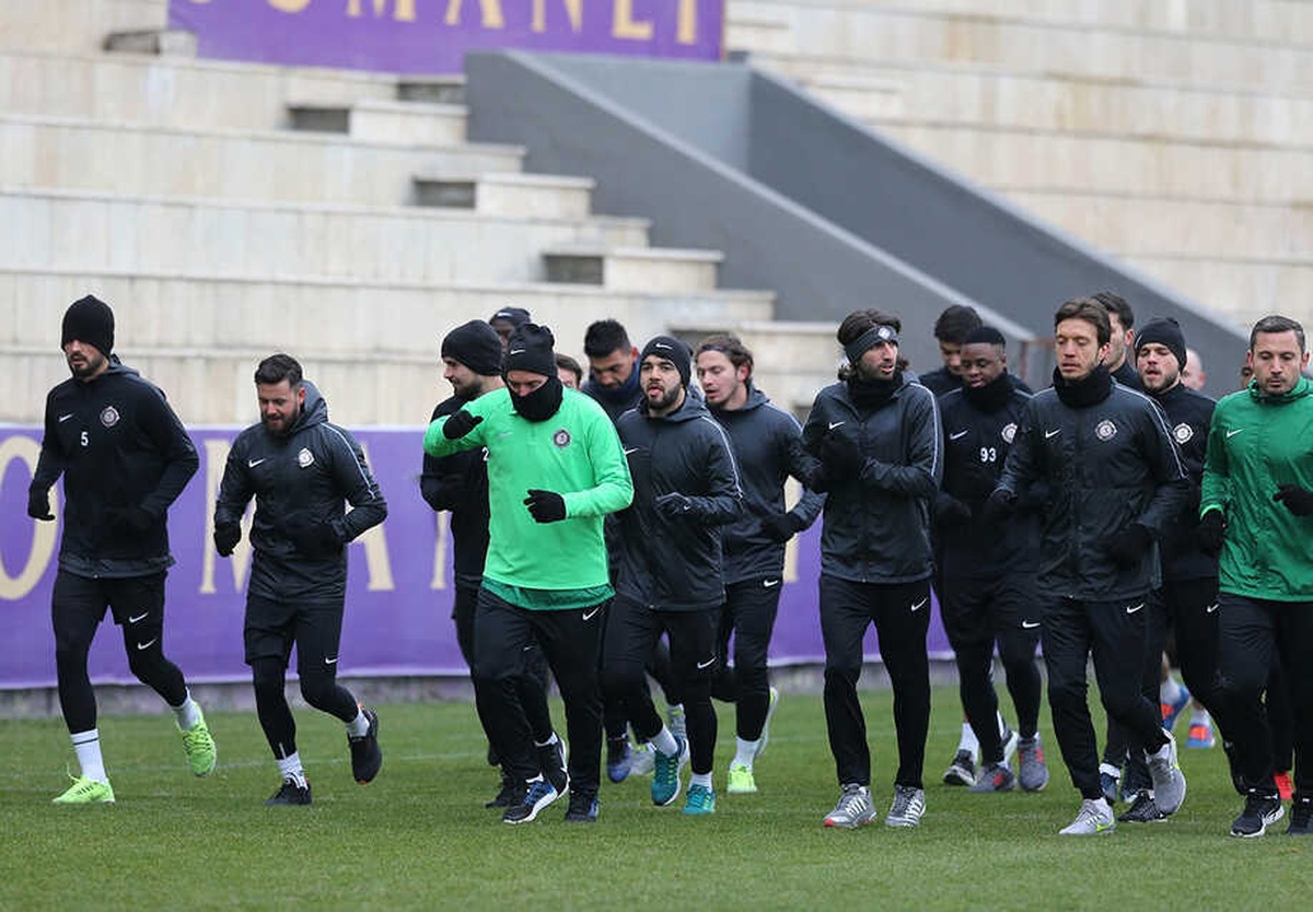 Osmanlıspor, İkinci Yarı Hazırlıklarına Başladı