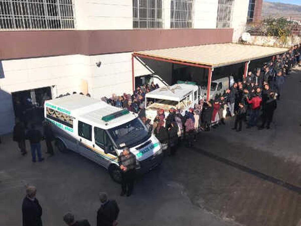 Otomobilin Çarptığı Kadın Yaşamını Yitirdi