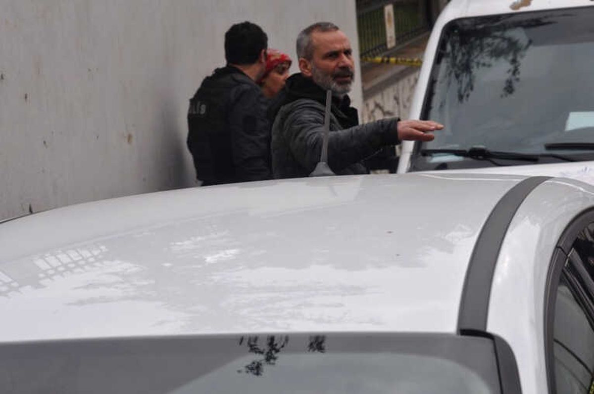Psikolojik Sorunları Olan Kadın Evini Yakmak İstedi