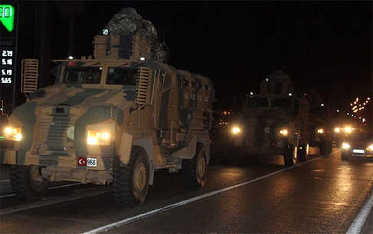 Şanlıurfa Sınırına Komanda ve Askeri Araç Sevkiyatı