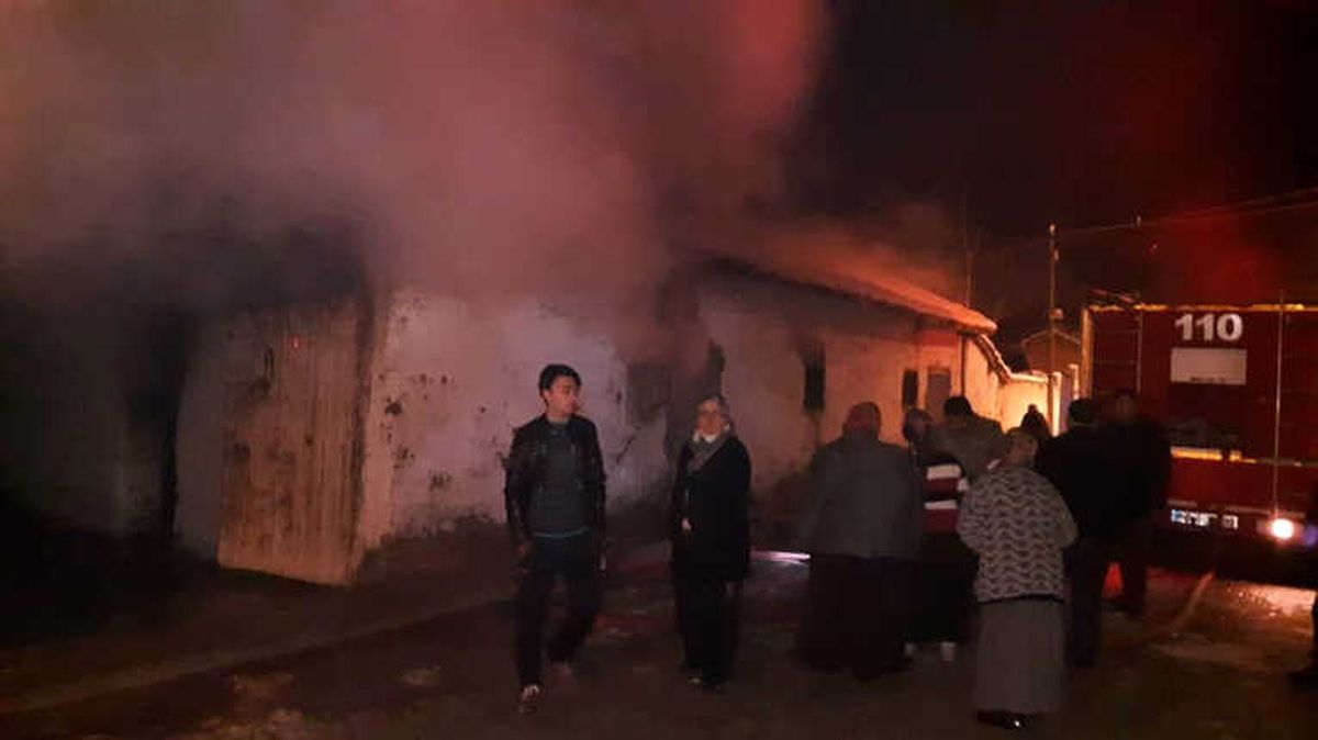 Tandırlık Yangın Korkuttu