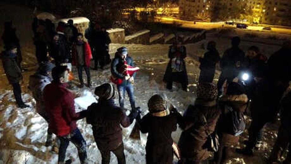 Üniversiteliler Eksi 17 Derecede Poşetle Kaydı, Horon Oynadı