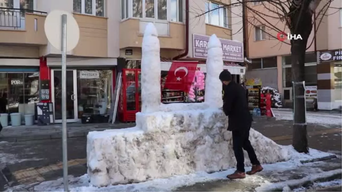 Yapımı 4 Saat Sürdü, Tamamlamak İçin Kar Yağmasını Bekliyor