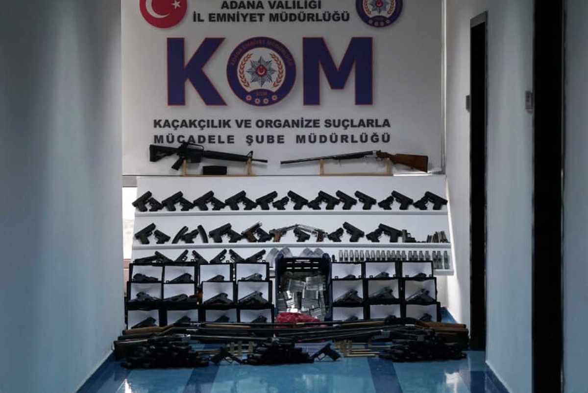Adana ve Gaziantep\'te Silah Kaçakçılığı Operasyonu