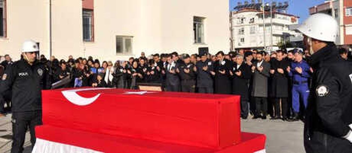 Boğulan Polis Memurunun Cenazesi, Törenle Memleketine Uğurlandı