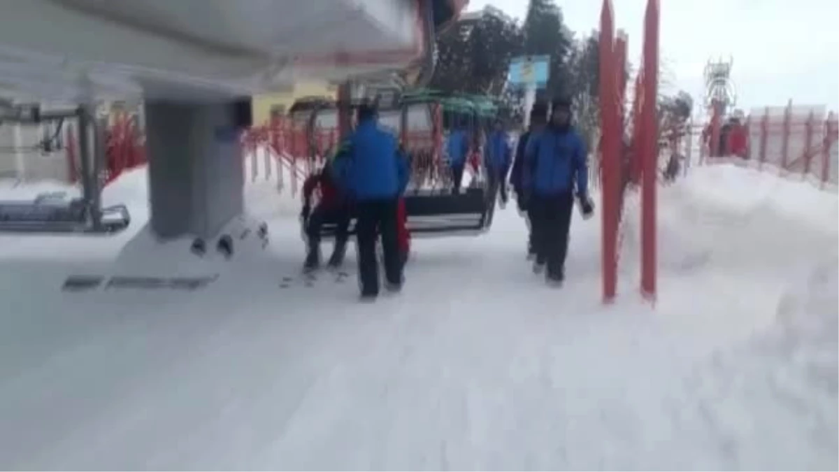 Cıbıltepe Kayak Merkezi\'nde Çok Sayıda Kişi Mahsur Kaldı (3)