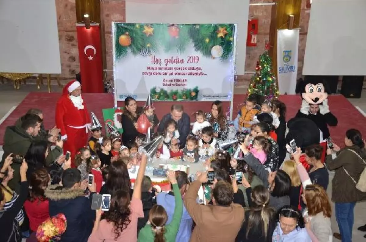 Çocuklar Yeni Yıla Erken Girdi