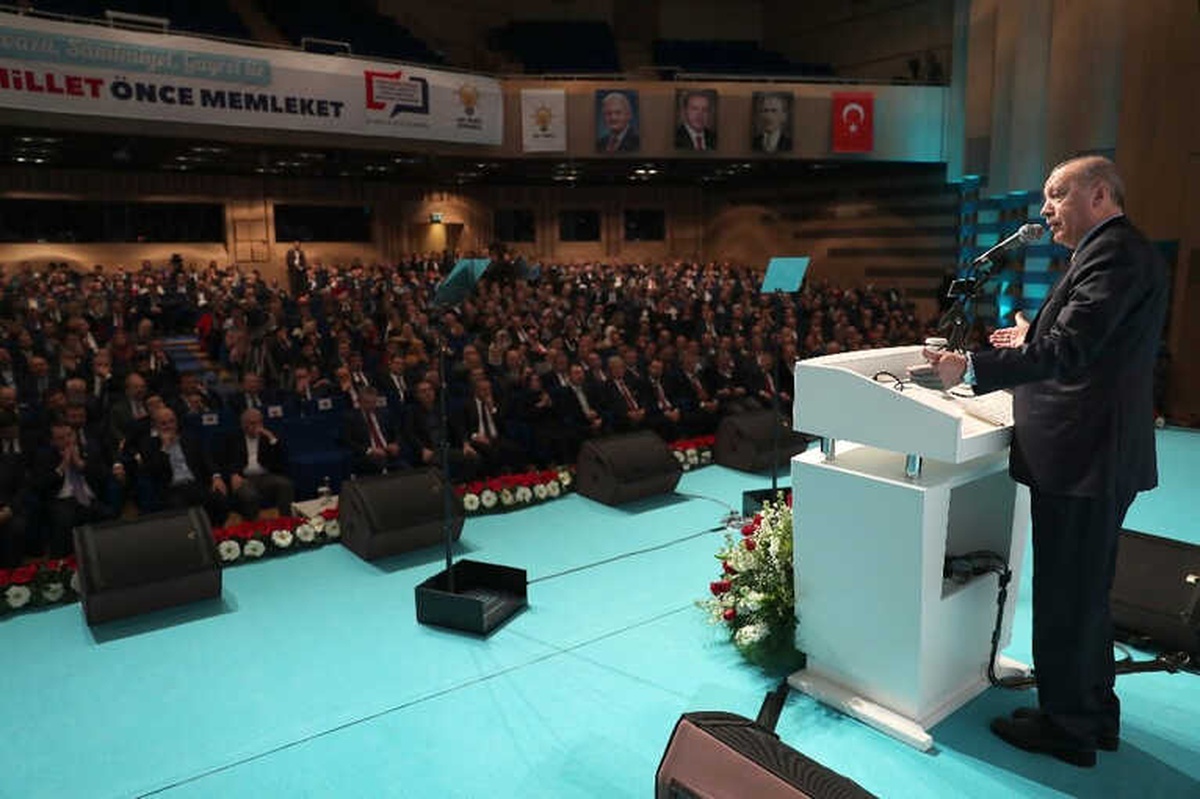 Cumhurbaşkanı Erdoğan: "Yerelde Demokrasiyi Güçlü Tutarsak Ankara\'yı da Güçlü Tutarız"