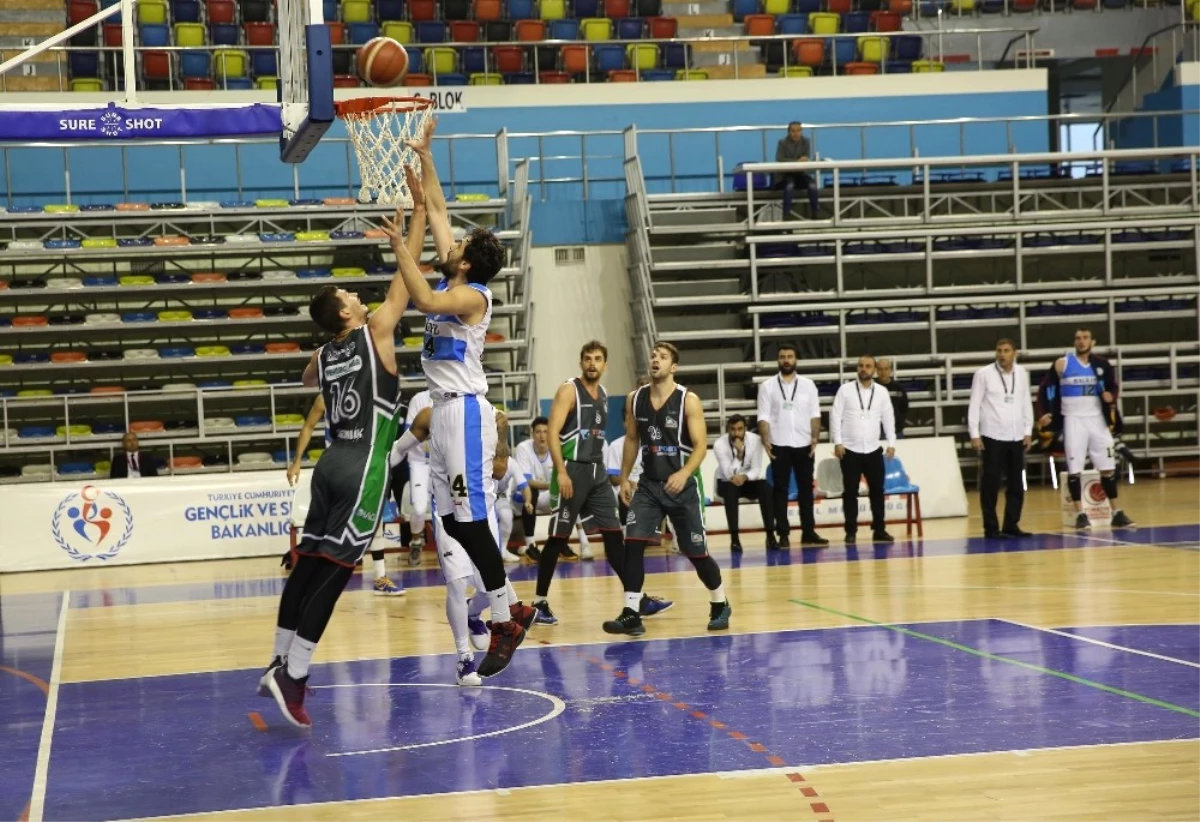 Haliliye Basketbol Takımı, Gemlik\'i Eli Boş Gönderdi