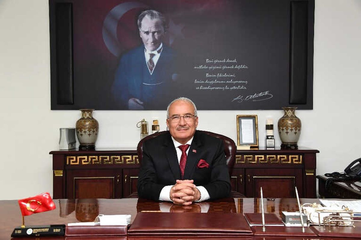Mersin\'de Belediye Başkanları ve Stk Temsilcileri Yeni Yılı Kutladı