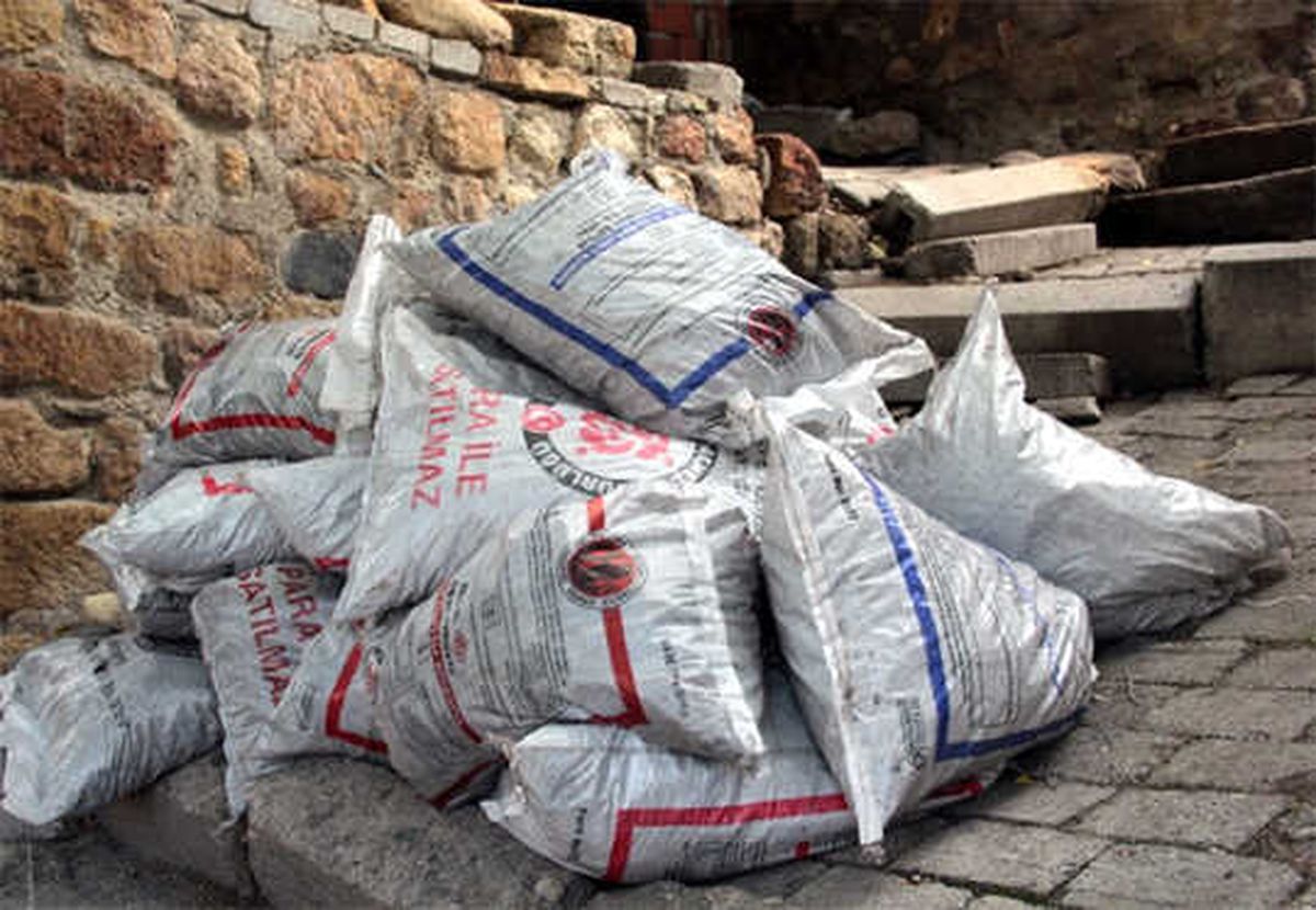 Muhtaç ailelere kömür yardımı kararı Resmi Gazete\'de