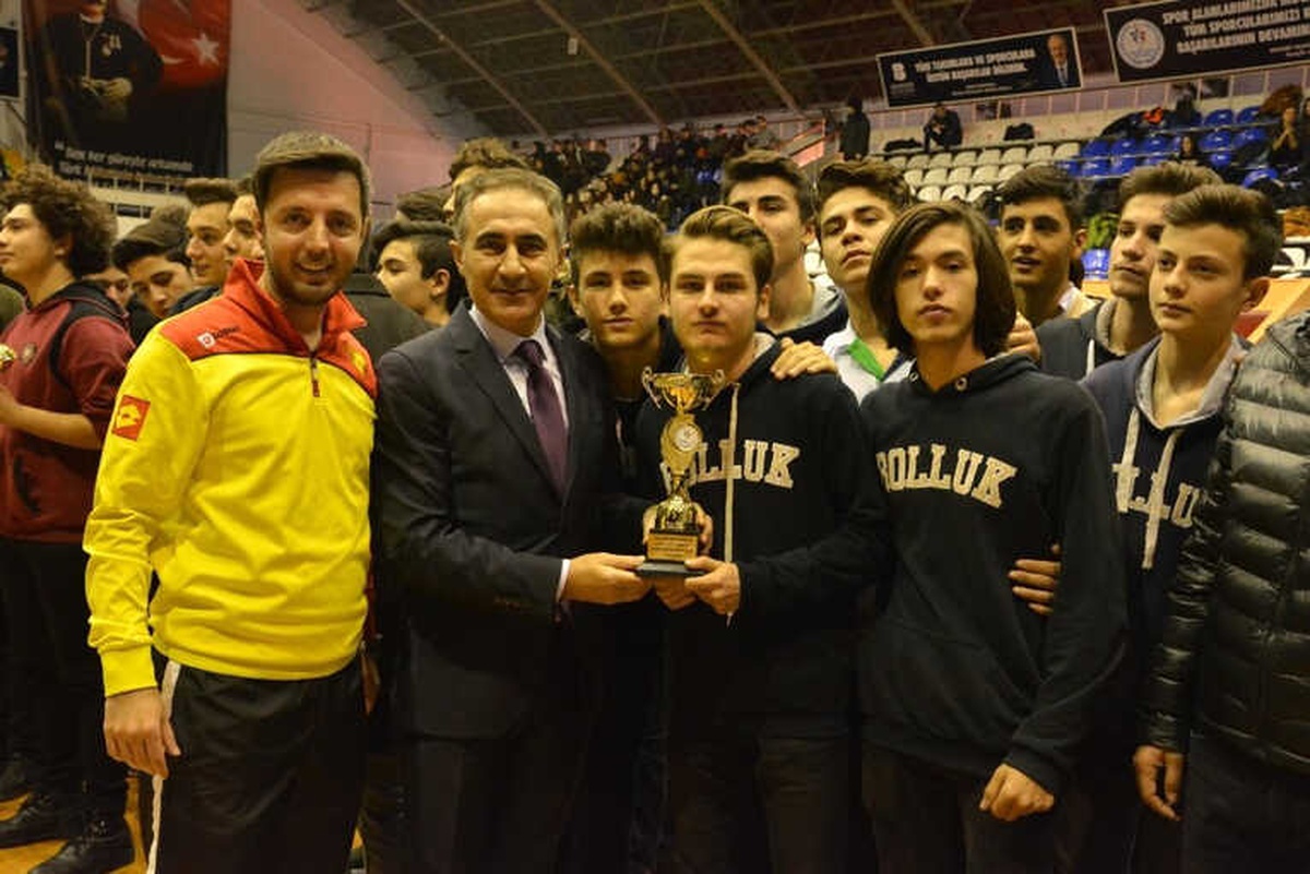 Okul Sporları Ödül Töreni Yapıldı