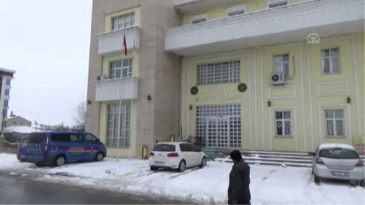 Öldürdüğü Ağabeyinin Cesediyle 2 Gün Aynı Evde Yaşamış