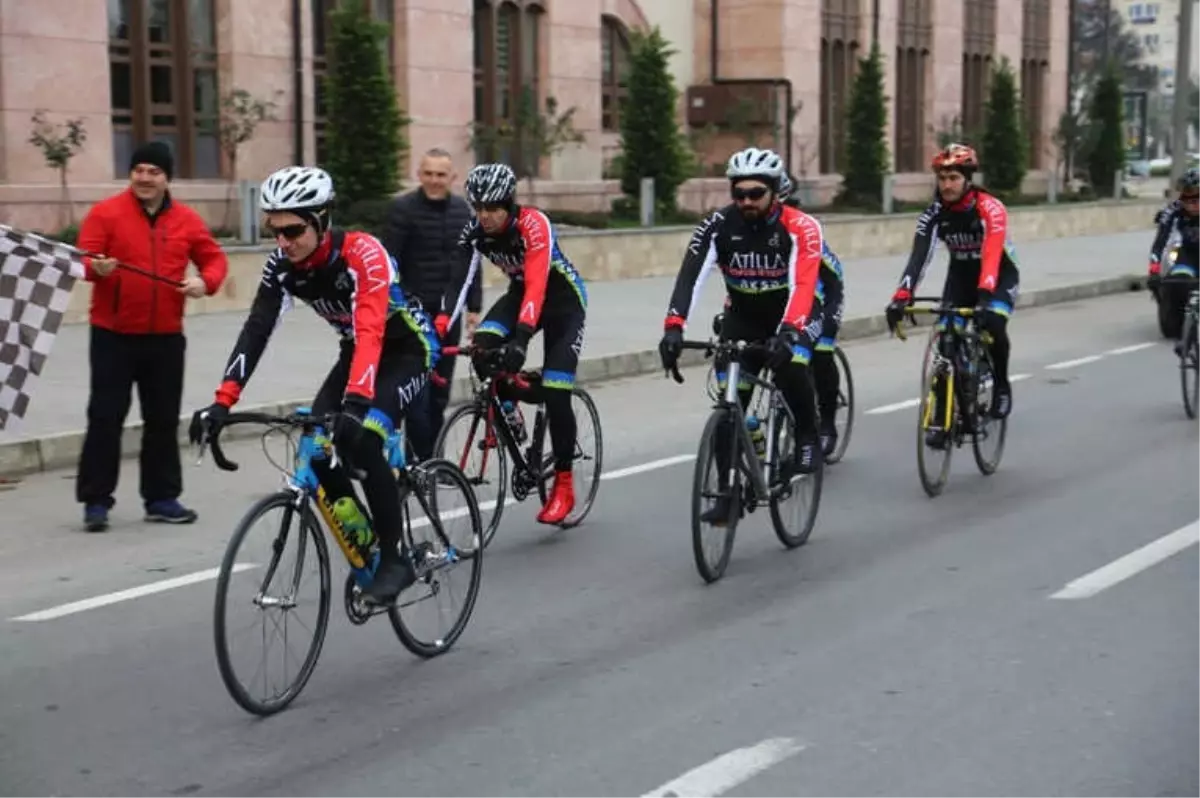 Sarıkamış Şehitleri İçin Pedal Çeviriyorlar