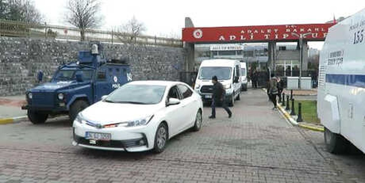 17 Yaşındaki Taraftar Muhammed Yücel\'in Cenazesi Adli Tıp\'tan Alındı