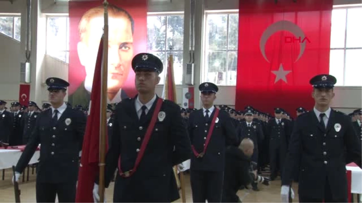 Adana Polis Okulu\'nda Mezuniyet Coşkusu