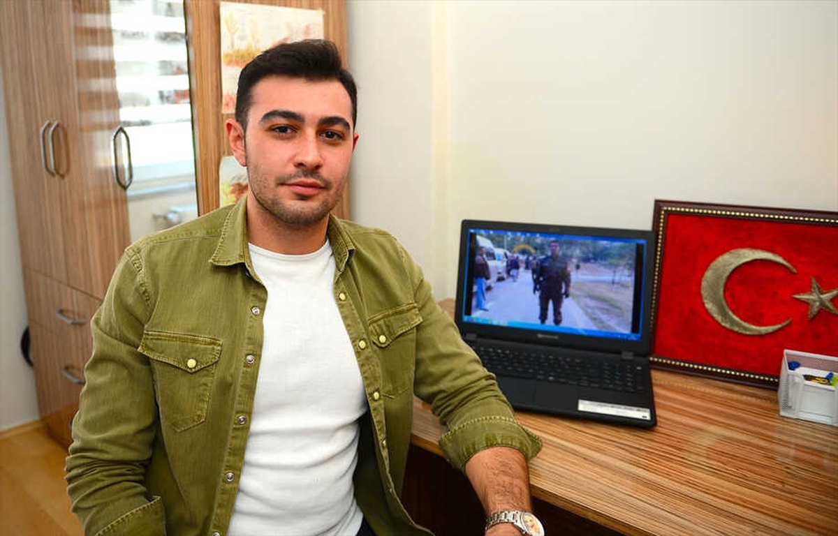 Babasının Şehit Silah Arkadaşı İçin Şiir Yazdı