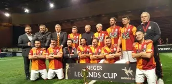 Galatasaray Veteranlar Takımı Almanya'da Şampiyon Oldu